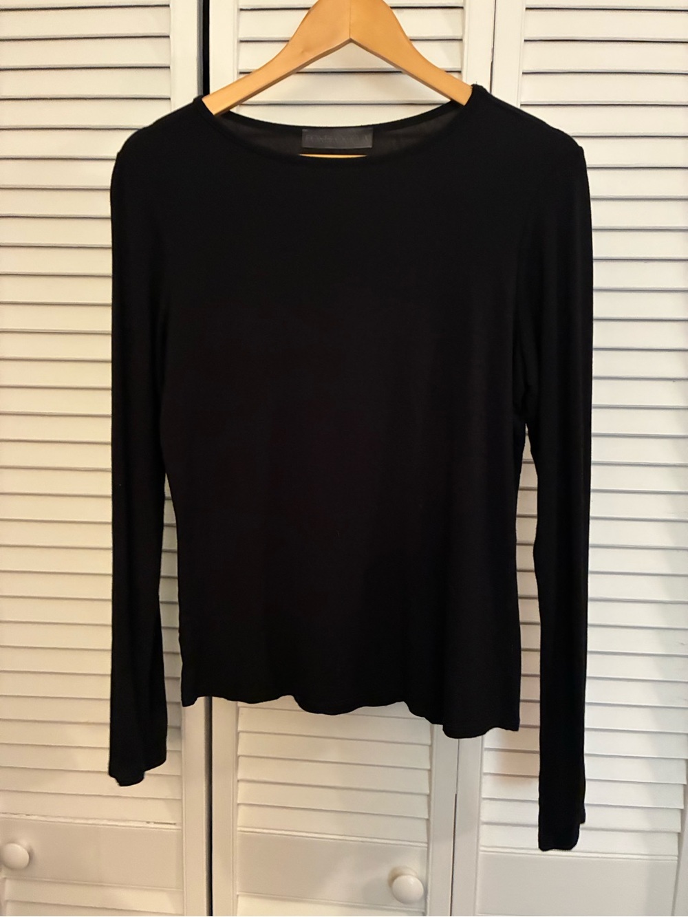 Foxblood Classic Black Long-Sleeve Women's Top Large